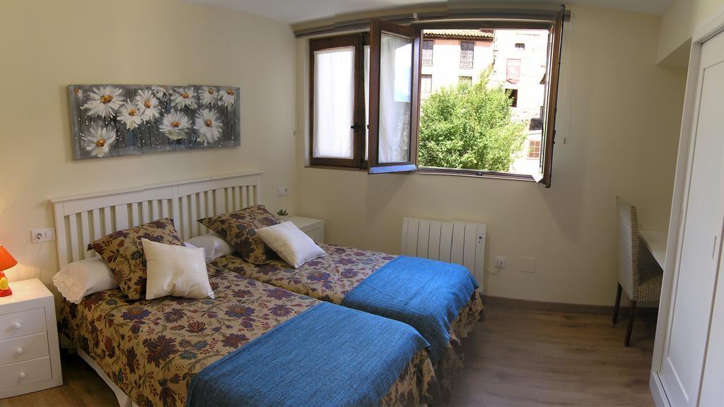 Apartamento El Nial De Потес Екстер'єр фото